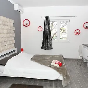 https://apartments-dijana-trogir.splithotels.org